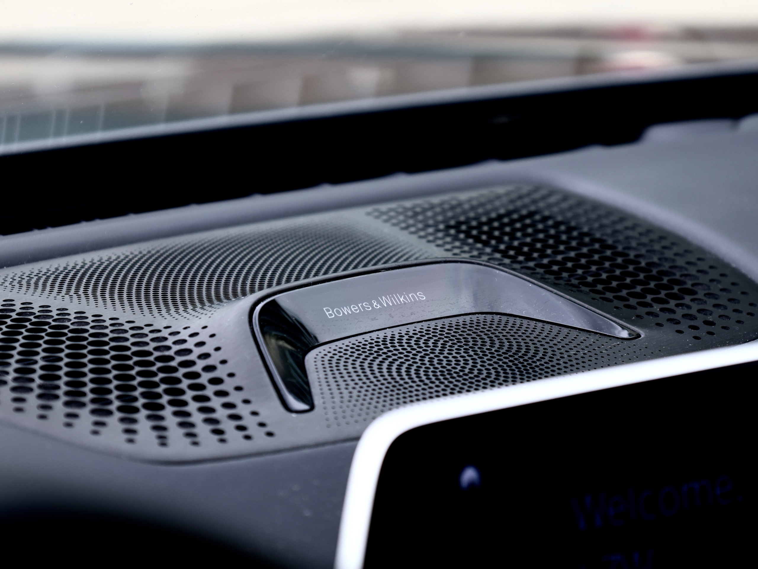 2018 BMW M760LI - Image 14